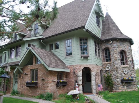 Main Photo