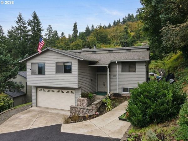 400 S 22ND ST, Cottage Grove, OR 97424