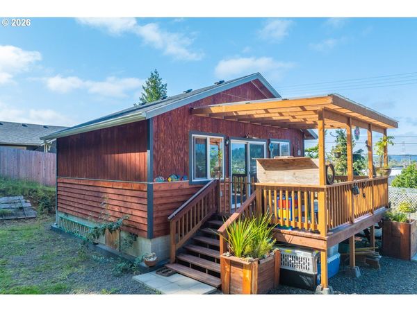 442 ELM AVE, Reedsport, OR 97467