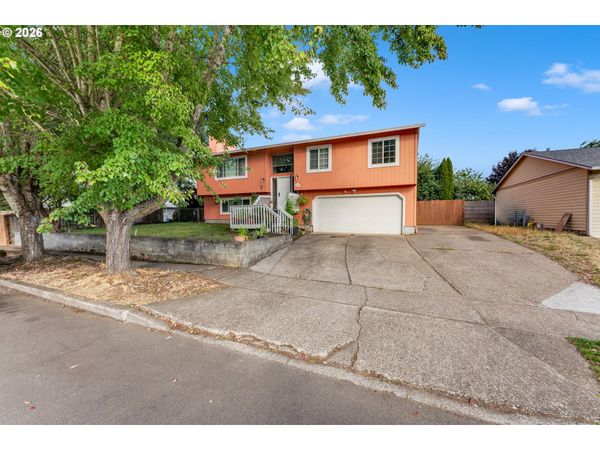 212 S 21ST AVE, Cornelius, OR 97113