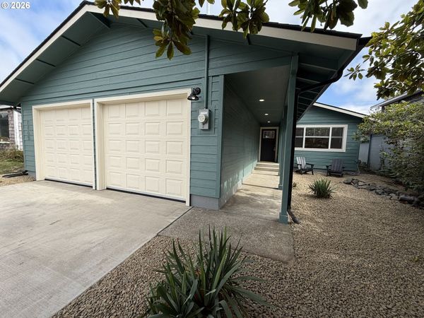 1165 NE BROADWAY ST, Waldport, OR 97394