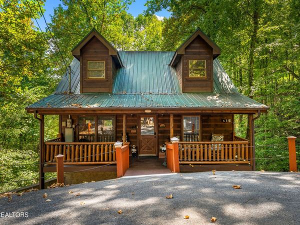 2404 Balsam Circle , Sevierville, TN 37876