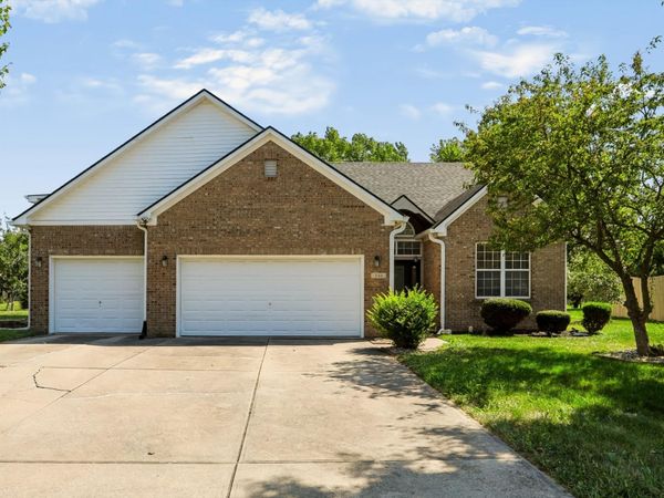 541 Ironridge Court , Indianapolis, IN 46239