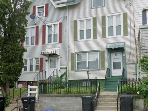 206 8th Street, Unit 3, Troy, NY 12180