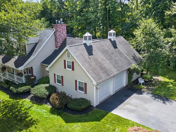 4 Massachusetts Court, Rexford, NY 12148