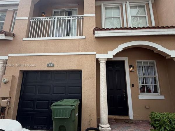 1432 SE 25th Ave , Homestead, FL 33035