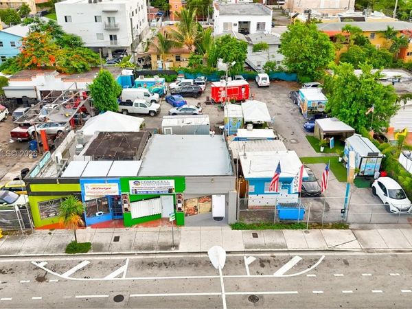 1523 W Flagler St , Miami, FL 33135