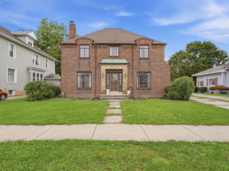 733 N Main Street, Fostoria, OH 44830 Photo 1