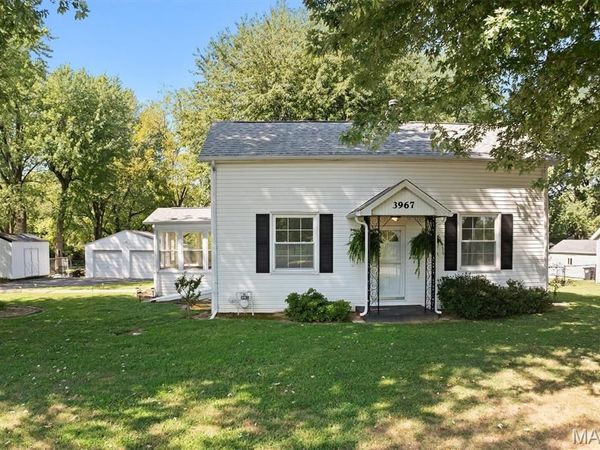3967 Highland Road, Fairview Heights, IL 62208