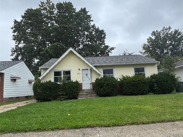 931 E 245th Street , Euclid, OH 44123