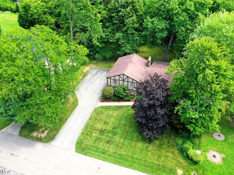 5597 Engleton Lane, Girard, OH 44420 Photo 4