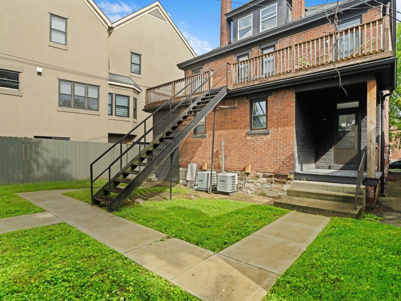 339 E Sycamore Street , Columbus, OH 43206 Photo 24