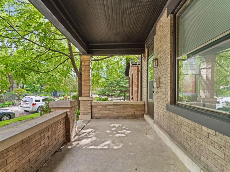 339 E Sycamore Street , Columbus, OH 43206 Photo 4