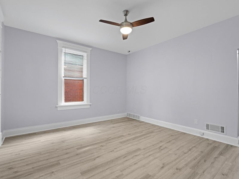 339 E Sycamore Street , Columbus, OH 43206 Photo 8