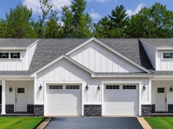 8 Cameron Court, Unit 8, Hampstead, NH 03841