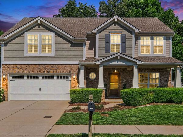 4248 Longfellow Dr , Nashville, TN 37214