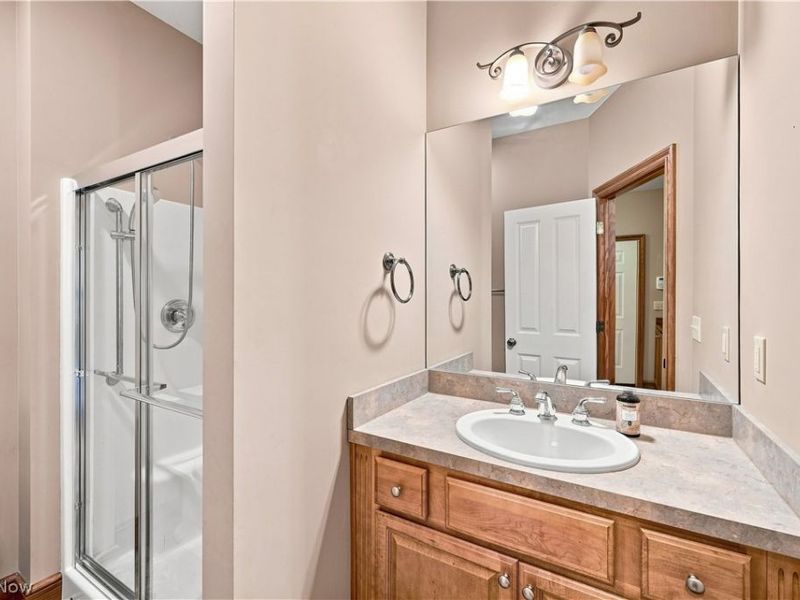 15560 Priorway Drive, Novelty, OH 44072 Photo 17