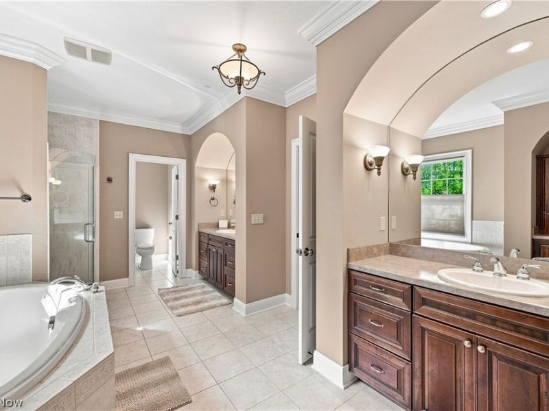 15560 Priorway Drive, Novelty, OH 44072 Photo 23