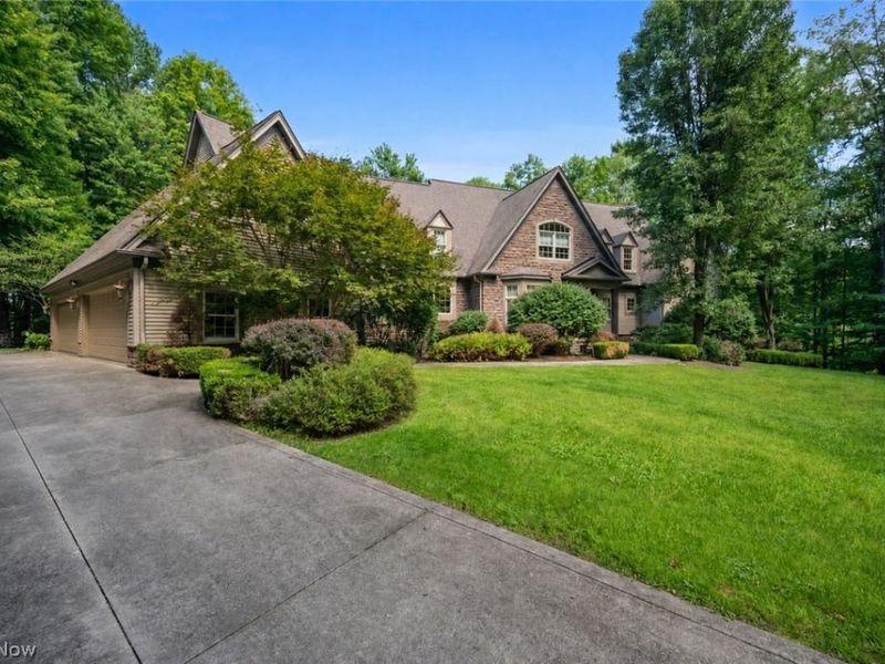 15560 Priorway Drive, Novelty, OH 44072 Photo 24