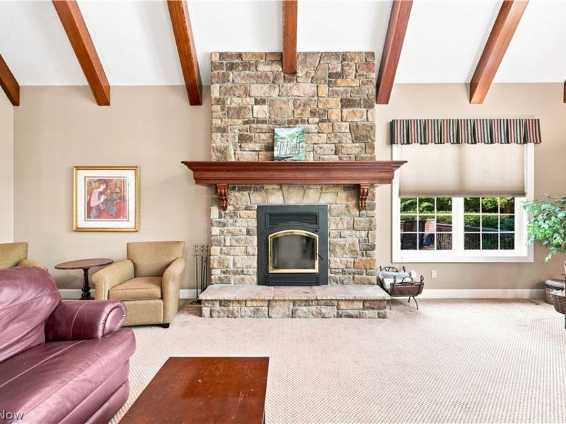 15560 Priorway Drive, Novelty, OH 44072 Photo 5