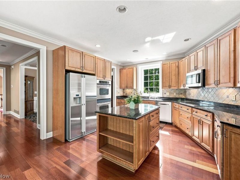 15560 Priorway Drive, Novelty, OH 44072 Photo 9