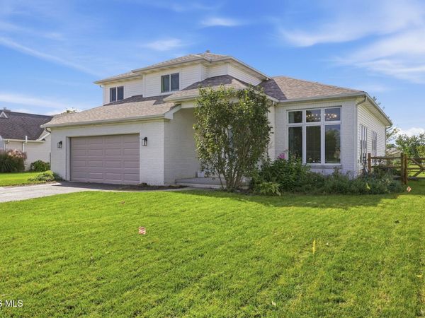 3130 Steeple Chase Lane, Perrysburg, OH 43551
