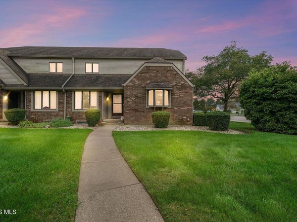 1315 Applegate Street , Waterville, OH 43566