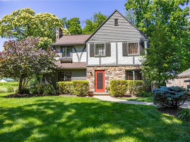 20 Westwood Drive, East Rochester, NY 14445