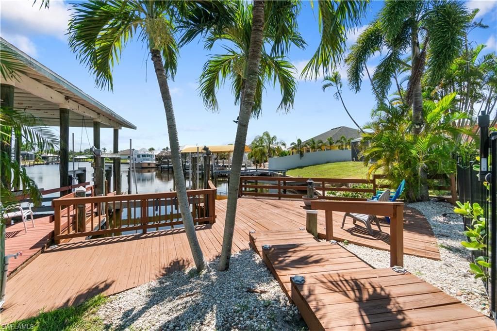 5161 Williams Dr , Fort Myers Beach, FL 33931 Photo