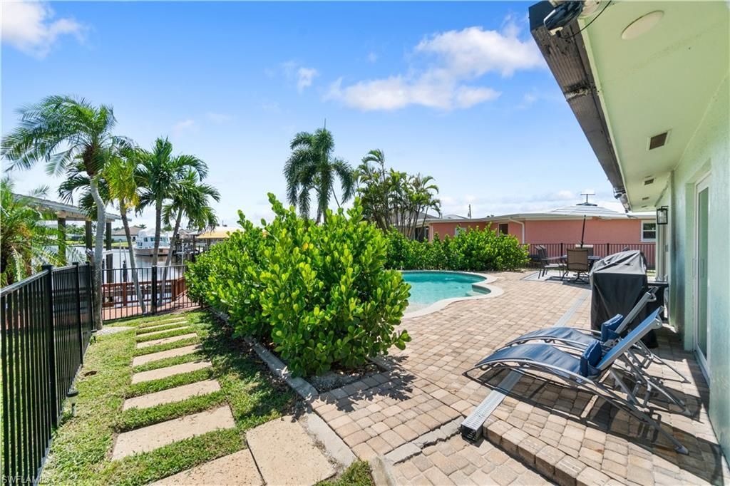 5161 Williams Dr , Fort Myers Beach, FL 33931 Photo