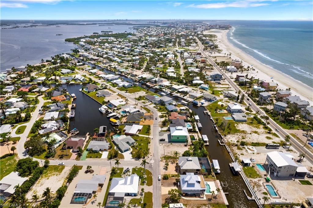 5161 Williams Dr , Fort Myers Beach, FL 33931 Photo