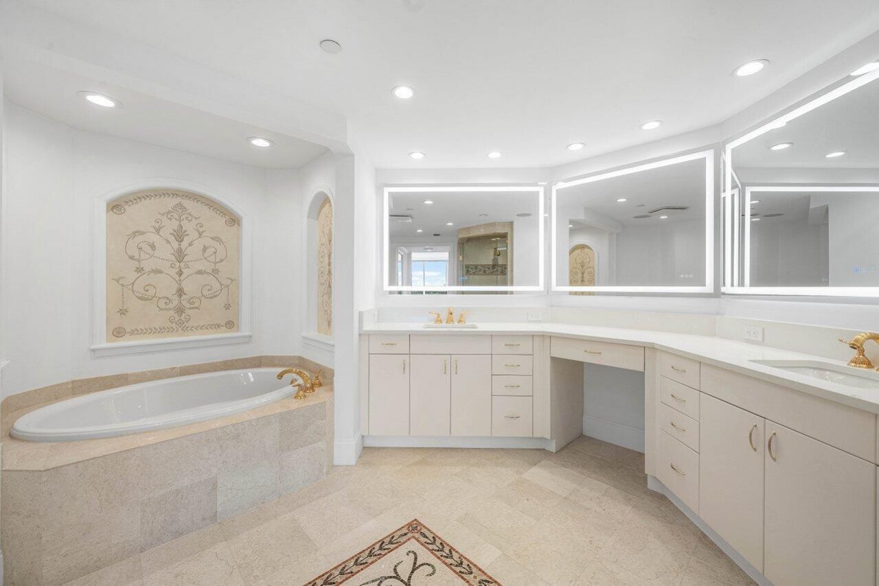 20320 Fairway Oaks Drive, Unit 372, Boca Raton, FL 33434 Photo