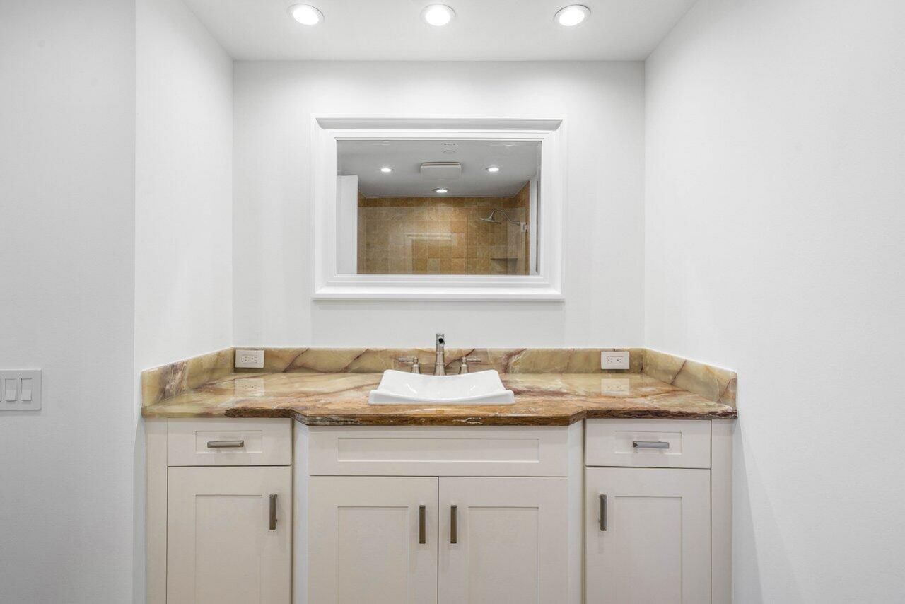 20320 Fairway Oaks Drive, Unit 372, Boca Raton, FL 33434 Photo