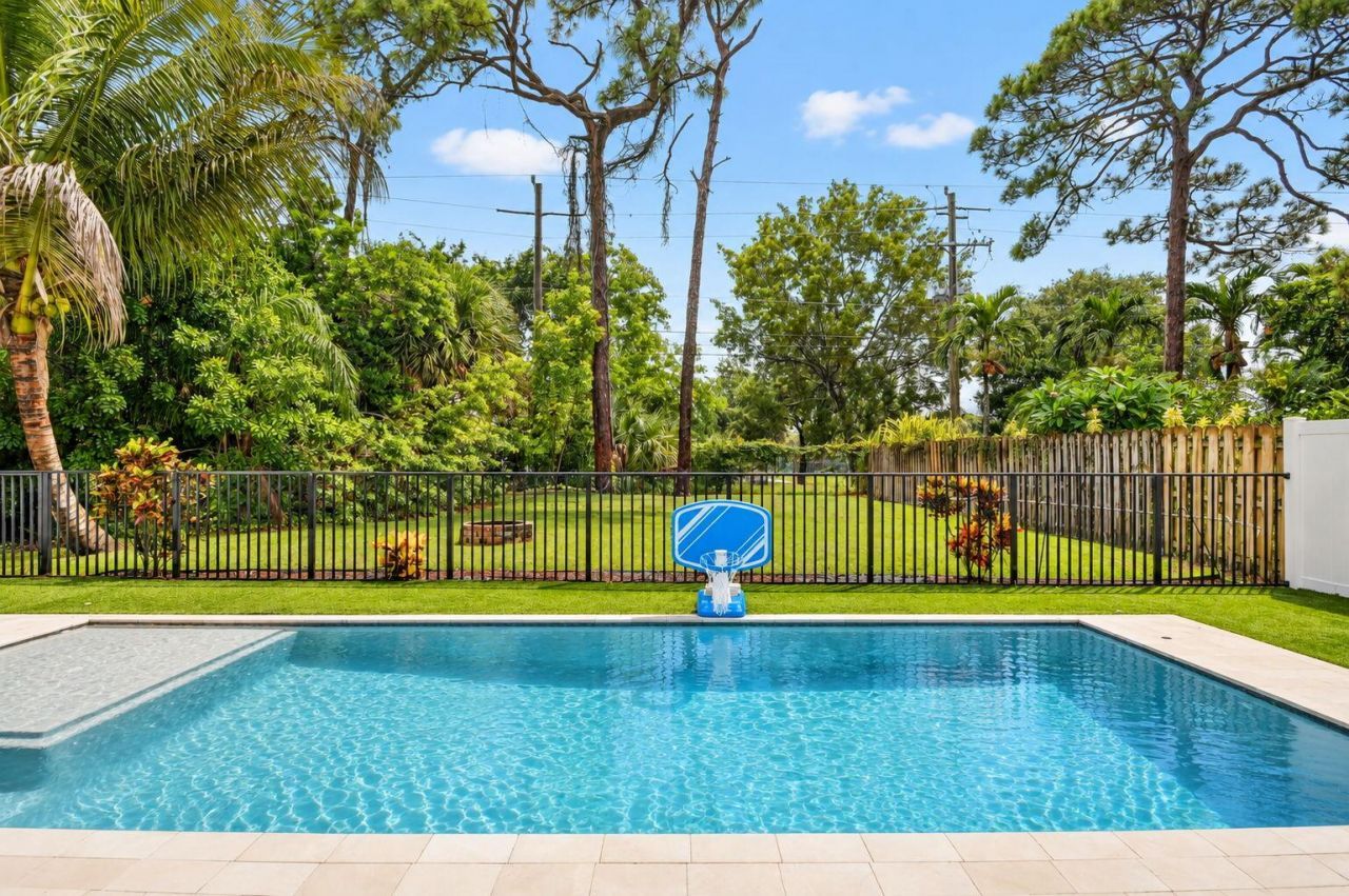 8613 Windy Circle, Boynton Beach, FL 33472 Photo