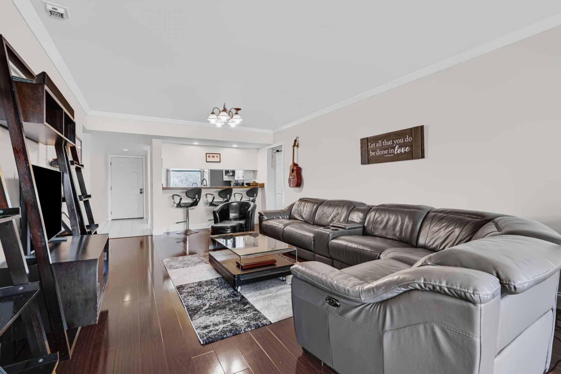 3826 Whitehall Drive, Unit 302, West Palm Beach, FL 33401 Photo