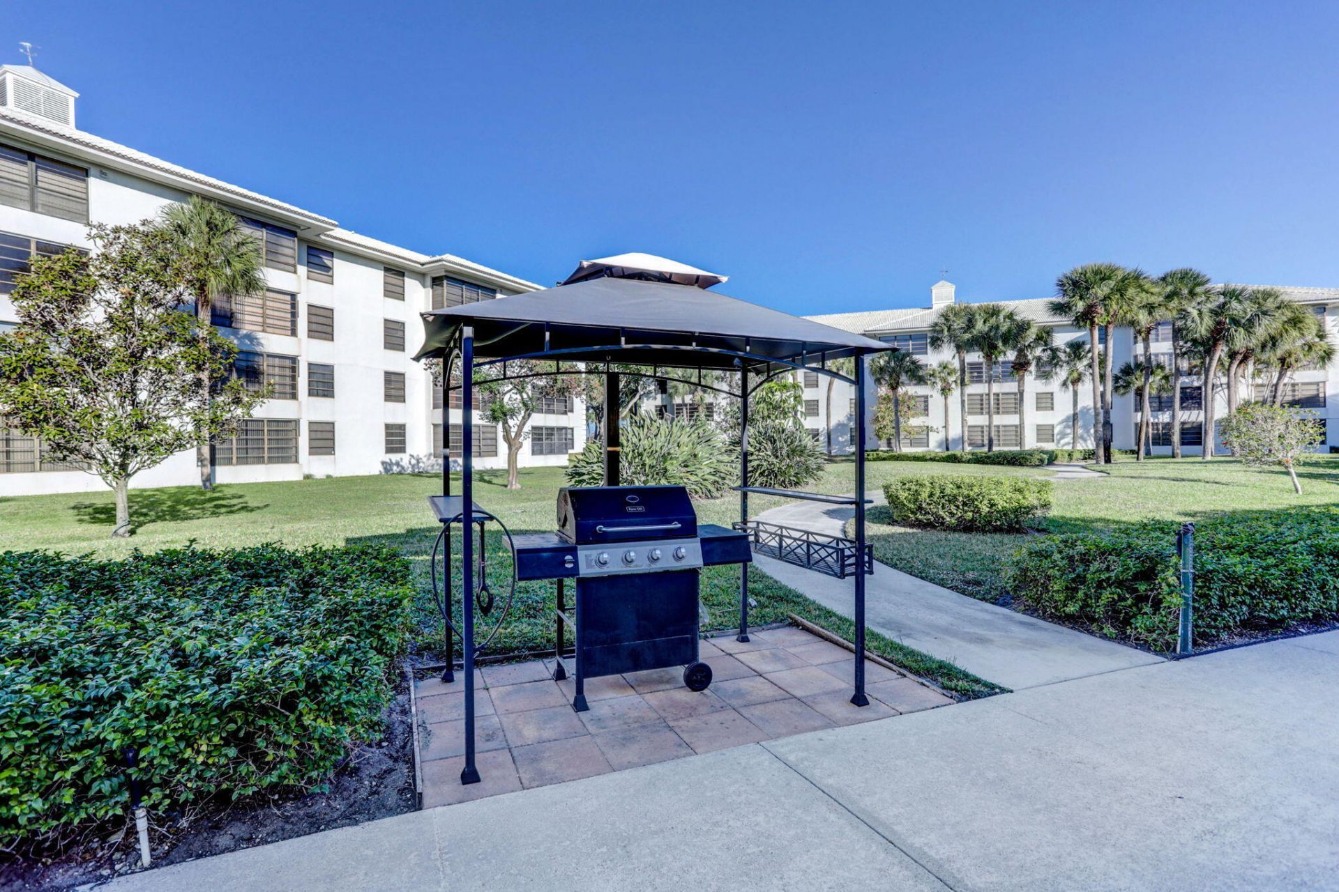 3826 Whitehall Drive, Unit 302, West Palm Beach, FL 33401 Photo