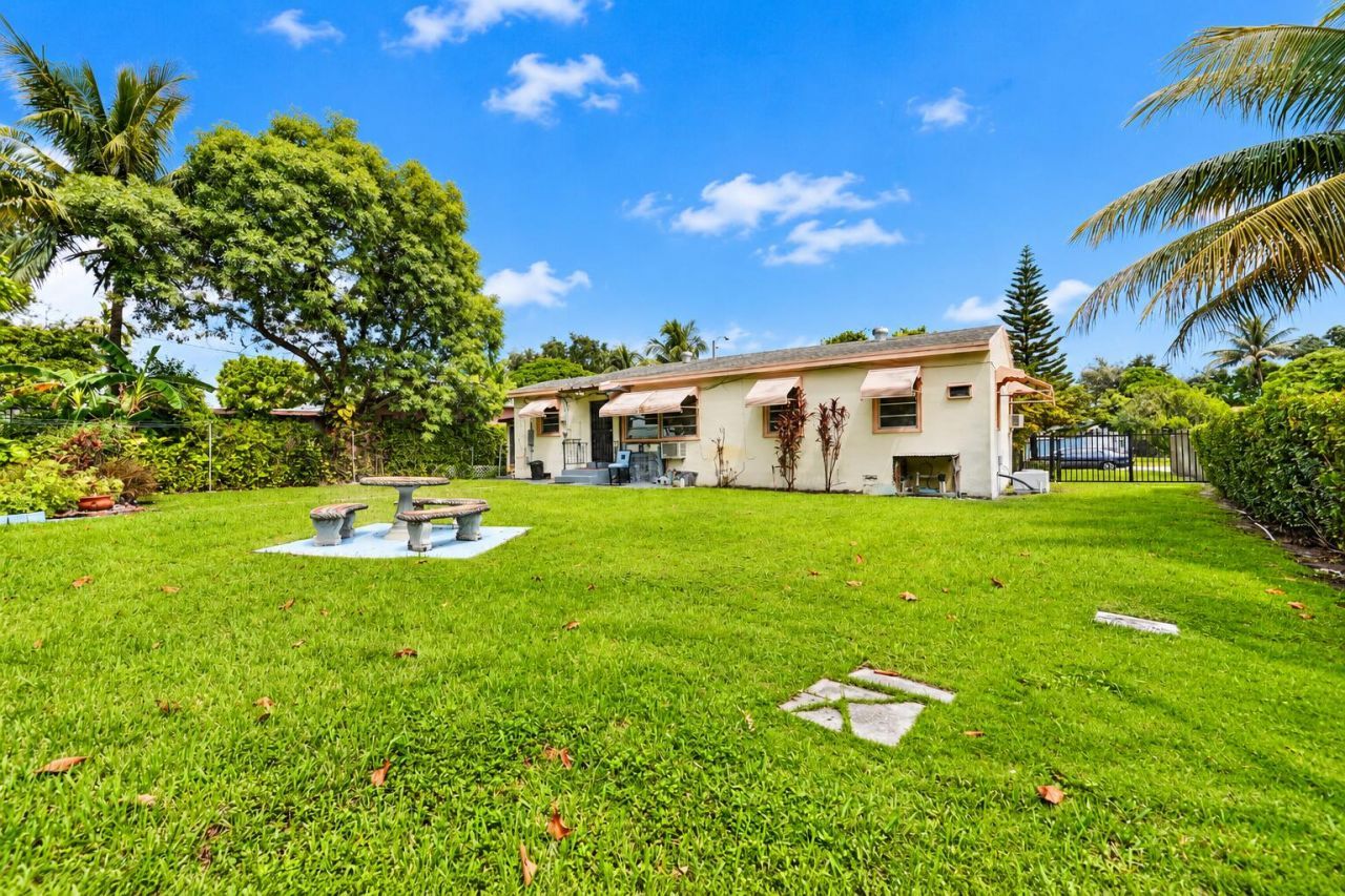 330 NW 144th Street, Miami, FL 33168 Photo
