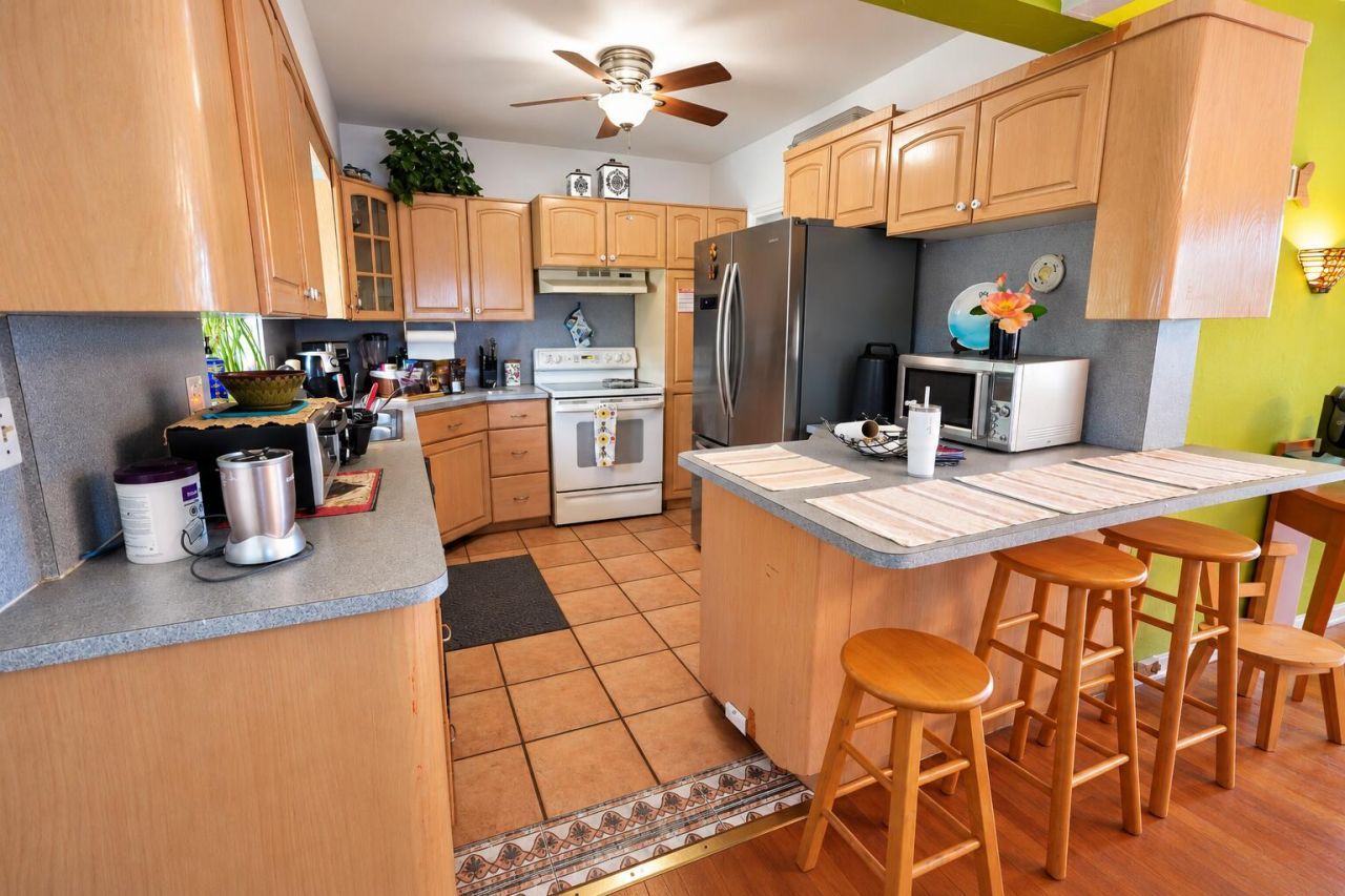 330 NW 144th Street, Miami, FL 33168 Photo