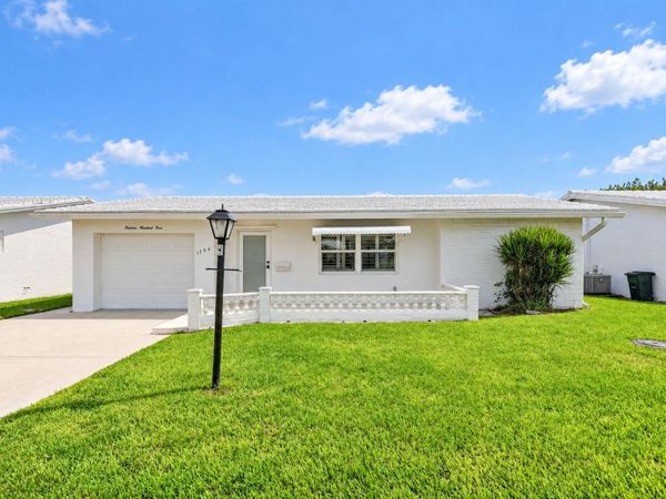 1304 SW 23rd Street, Boynton Beach, FL 33426