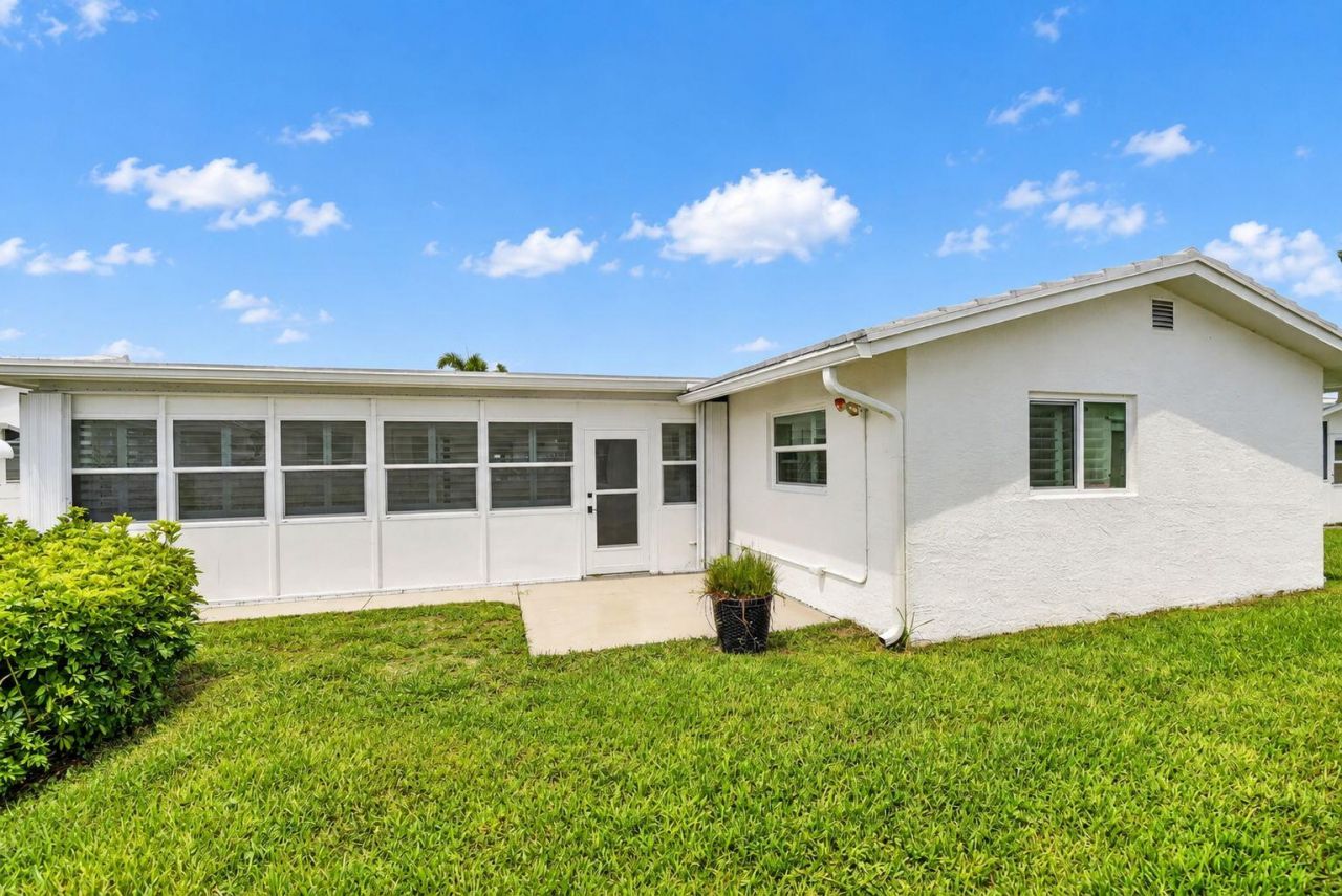 1304 SW 23rd Street, Boynton Beach, FL 33426 Photo