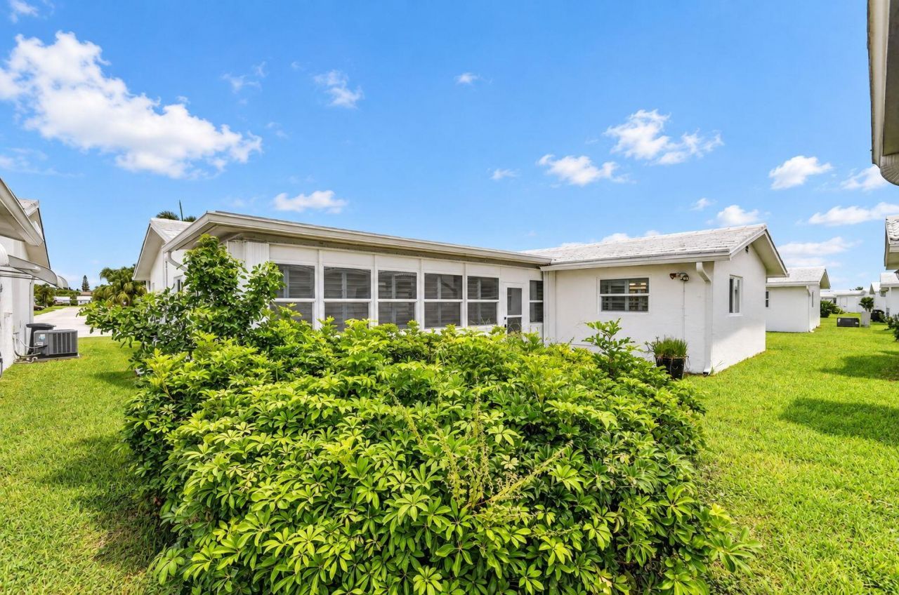 1304 SW 23rd Street, Boynton Beach, FL 33426 Photo