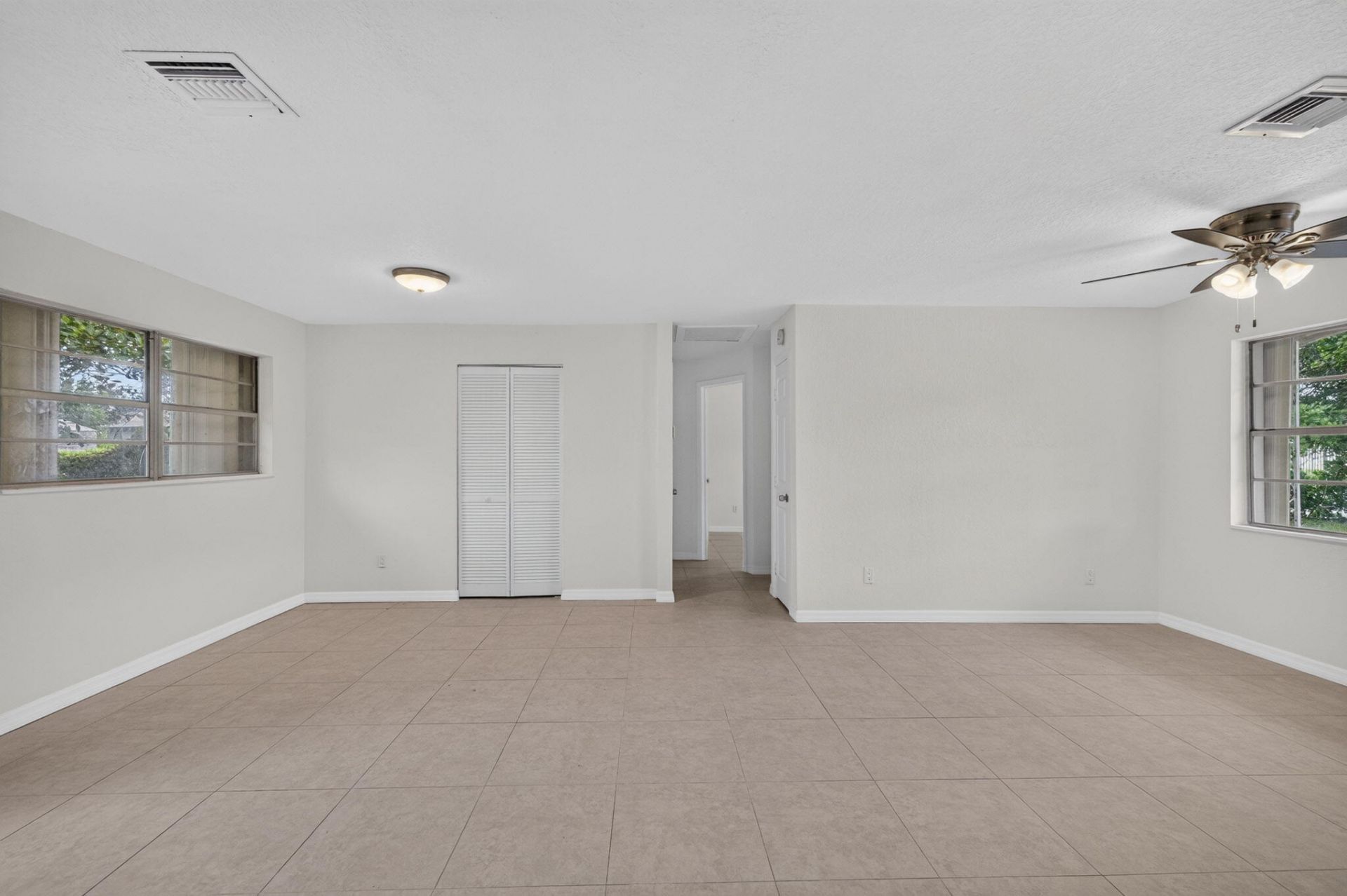 913 NW 10th Terrace, Stuart, FL 34994 Photo