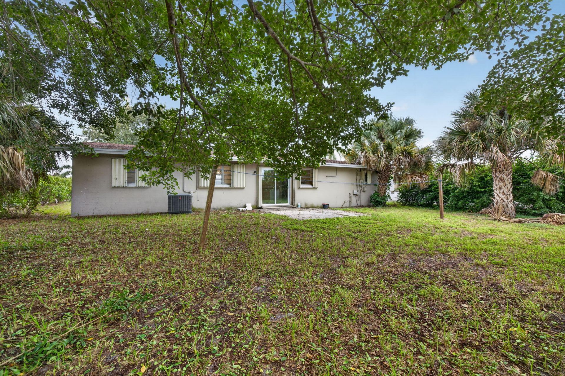 913 NW 10th Terrace, Stuart, FL 34994 Photo