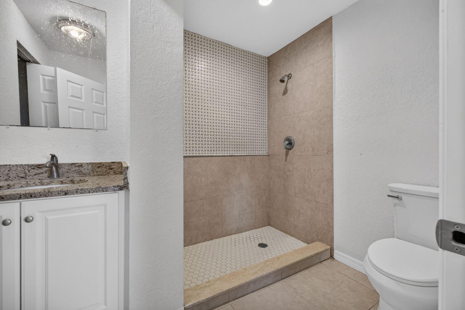 913 NW 10th Terrace, Stuart, FL 34994 Photo