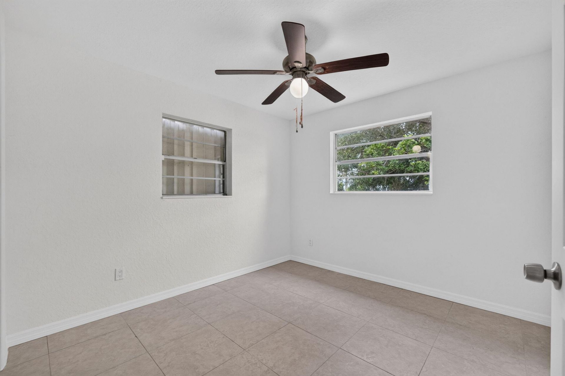 913 NW 10th Terrace, Stuart, FL 34994 Photo