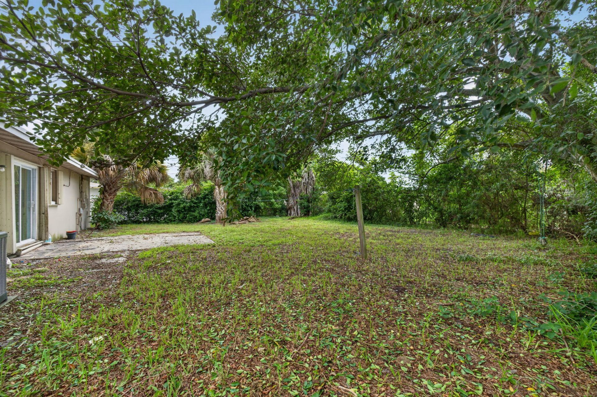 913 NW 10th Terrace, Stuart, FL 34994 Photo