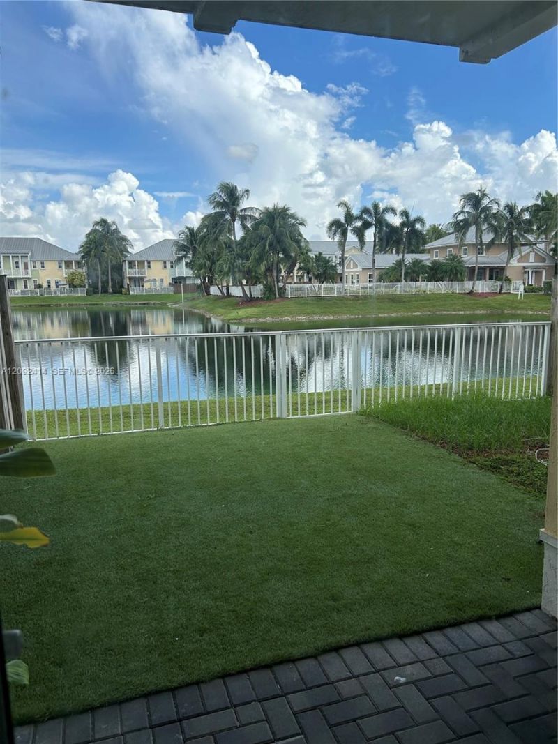 10735 NW 75th St , Doral, FL 33178 Photo