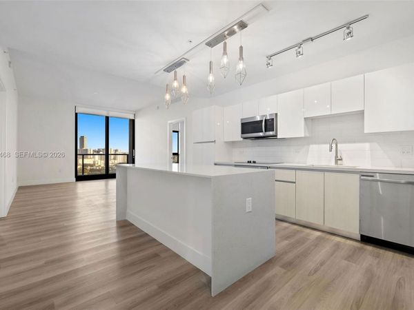 101 Diplomat Pkwy , Unit 1104, Hallandale Beach, FL 33009