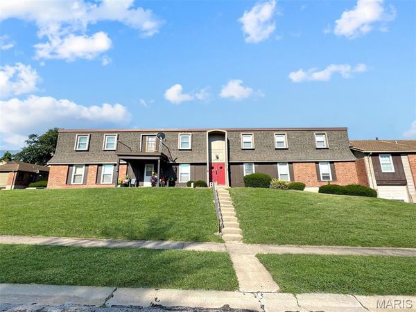 6655 Blossomwood Drive , Unit D, Florissant, MO 63033