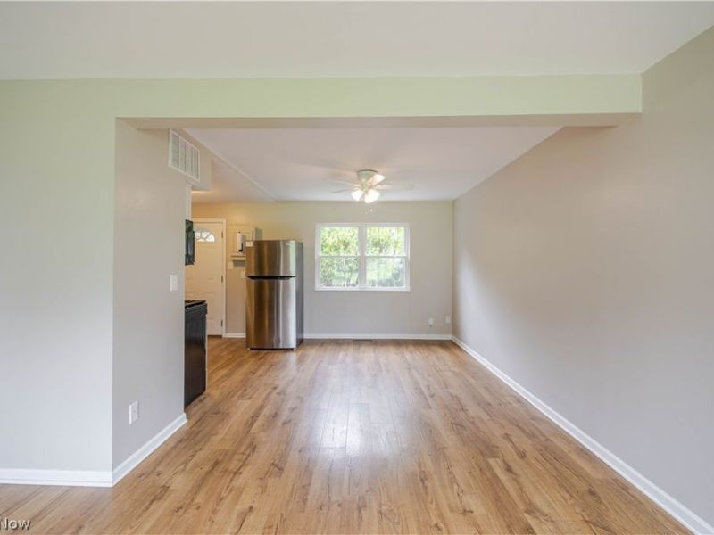 10366 Manorford Drive, Parma Heights, OH 44130 Photo 11